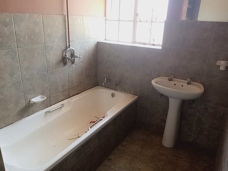 3 Bedroom Property for Sale in Vierfontein Free State